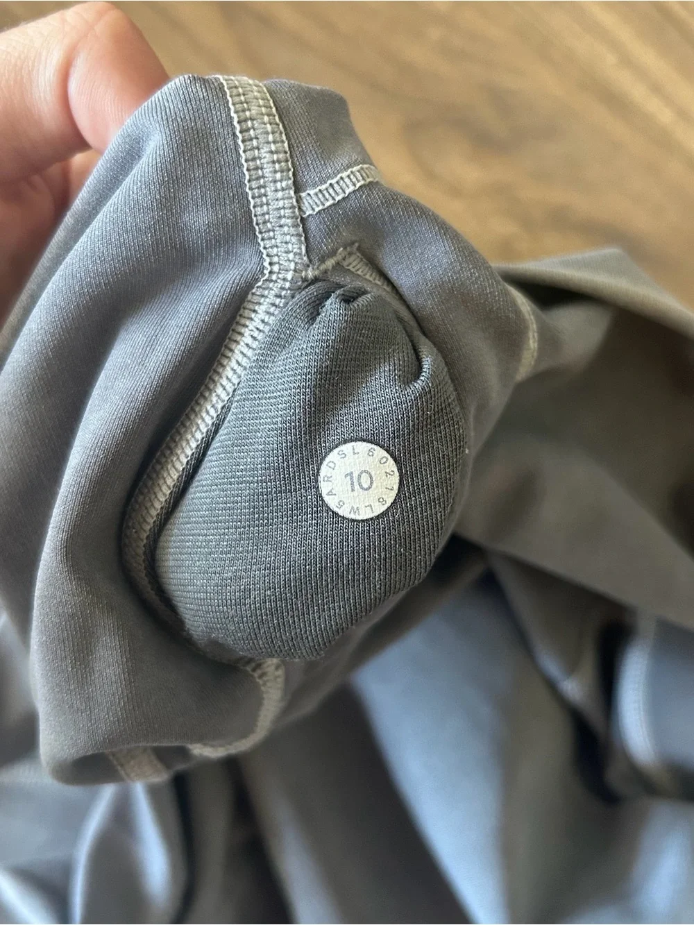 Lululemon Leggings blue washed denim color size 10 excellent